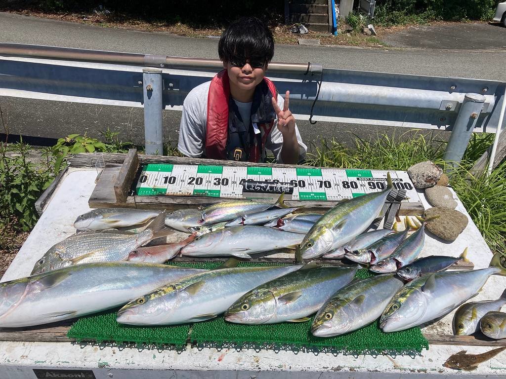 ����餵������